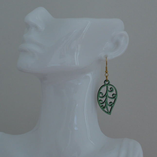 Willow Swirl · Metallic Green