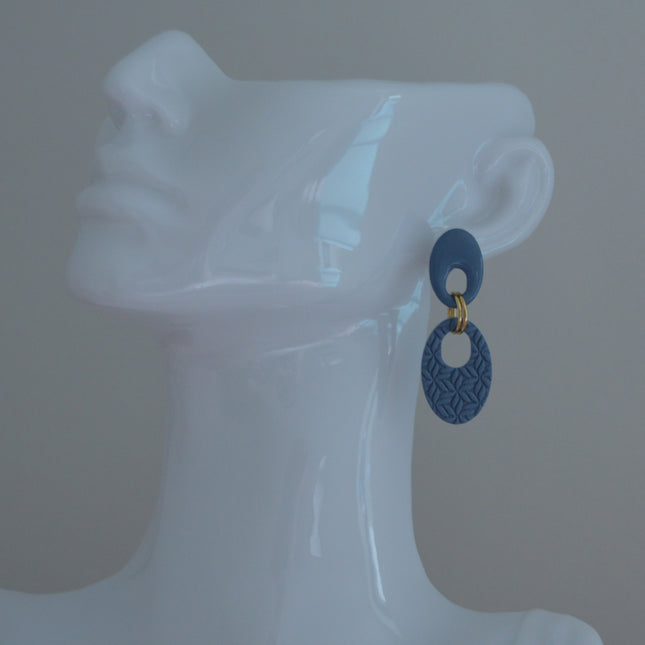 Linked Elegance - Whispering Blossoms - Velvet Blue - Gloss Finish